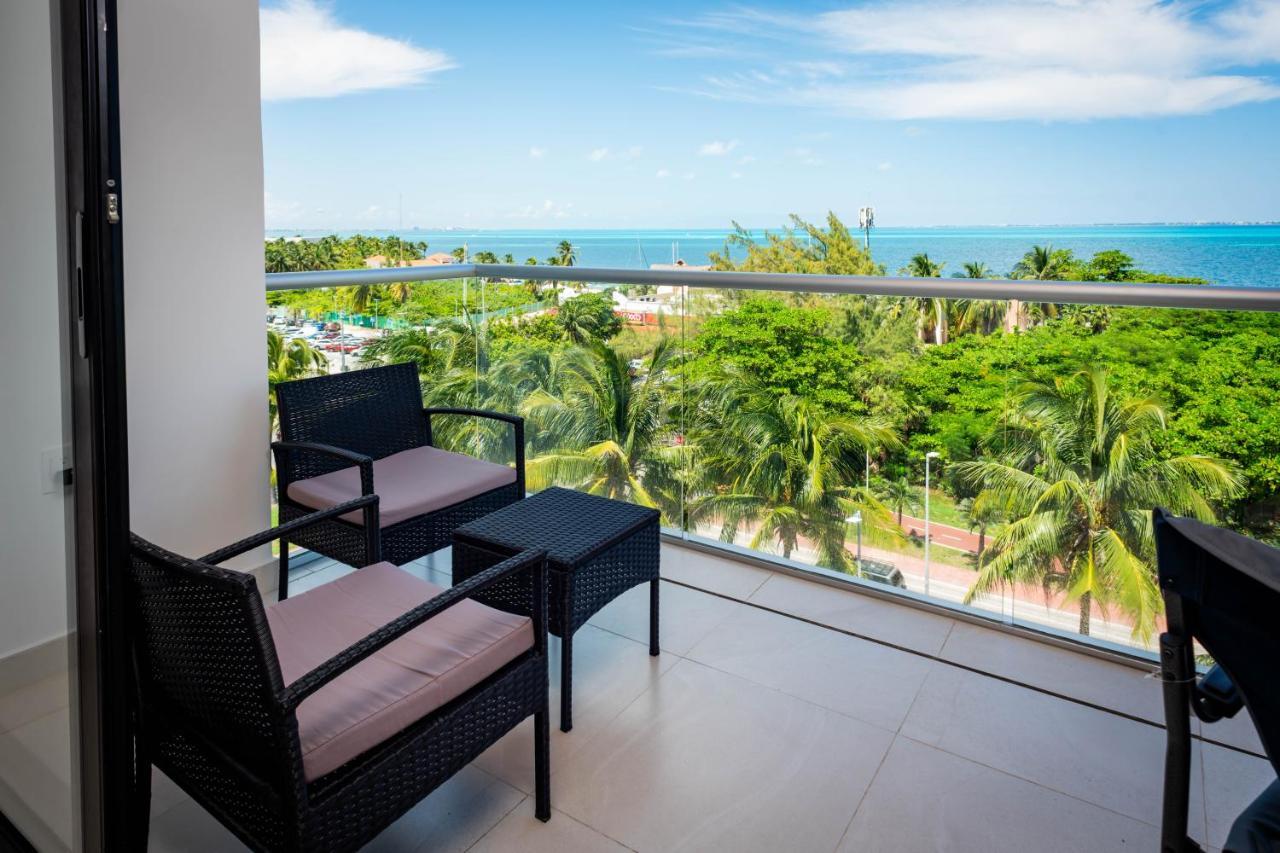 Aloja Oceanview In The Hotel Zone Cancun Exterior photo
